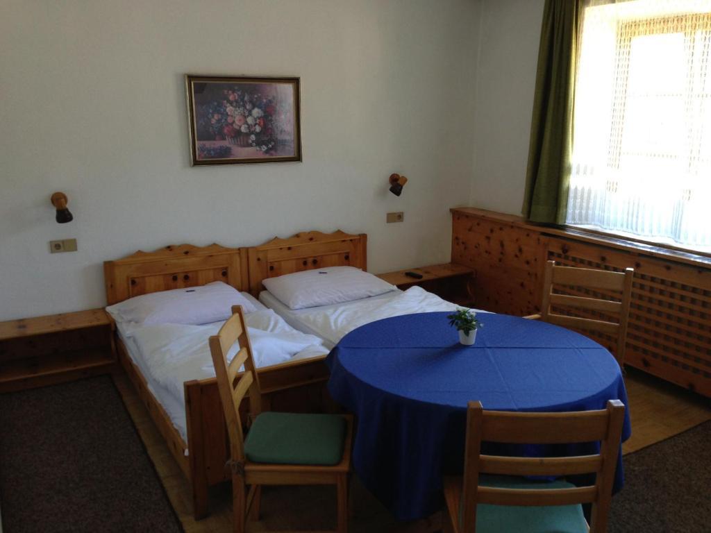 Gasthaus Sonne Tarrenz Room photo